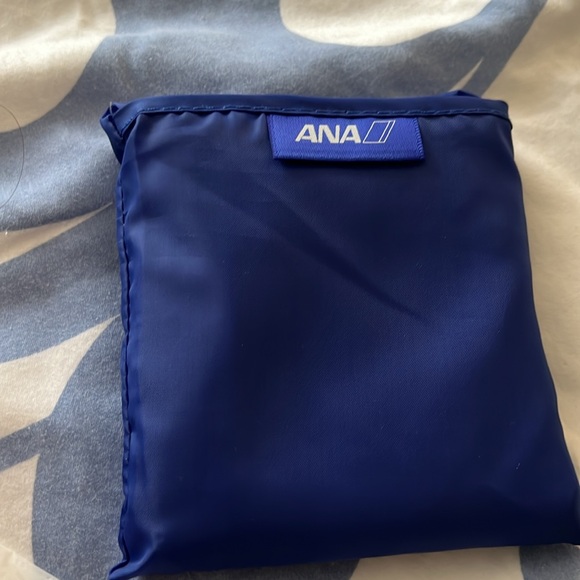 Ettinger Amenity kit exclusive for ANA business class. Brand New and sealed. - Picture 3 of 3